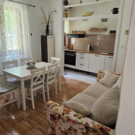 Villa Kuca Za Odmor à Podgora Extérieur photo